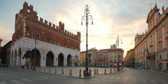 piacenza_piazza-cavalli piacenza_piazza-cavalli