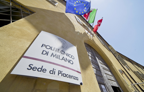 500X320_Esterno_bandiere_SCA8819_1 500X320_Esterno_bandiere_SCA8819_1