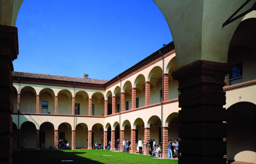 Sede di Piacenza Piacenza, Politecnico, sede di Piacenza, 11 marzo 2002.
Spazi esterni.
Immagine realizzata per la guida dei corsi di laurea dell'AA 2002/2003, curata dall'Ufficio Orientamento del Politecnico di Milano.
Foto di Corrado Crisciani.
Ogni utilizzo deve essere preventivamente autorizzato in maniera esplicita. La citazione del nome dell'autore e del detentore del copyright obbligatoria.
© Ufficio Orientamento Politecnico di Milano 2002/2003